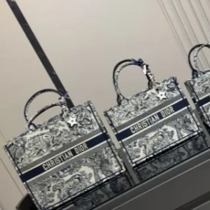 Replica Dior BOOK TOTE