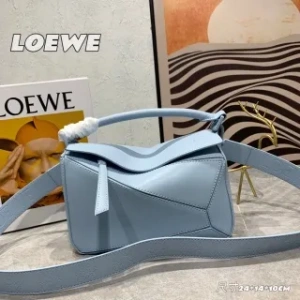 Replica Loewe Puzzle